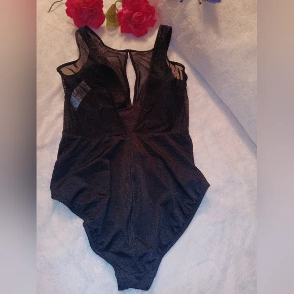 **NWOT** Time and Tru swimsuit - Picture 8 of 12
